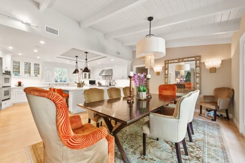 Luxury Beverly Hills Suite with outdoor dining. Urlaubsunterkunft in Bel Air