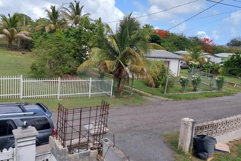Conveniently located, quiet & amp; Comfortable House in St. Croix