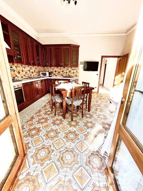 Appartamento con grande terrazza Apartment in Greve in Chianti