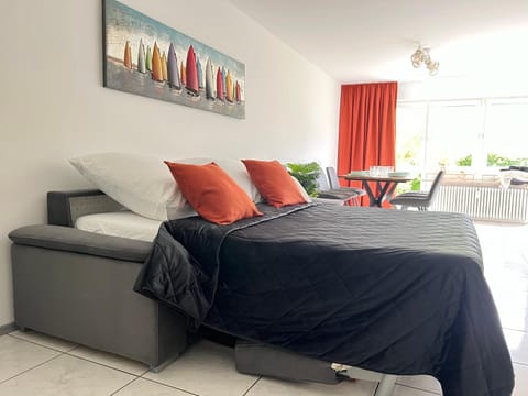 Design-Terrasse-7 Personen-Netflix-Garage-Seenah Apartamento in Radolfzell