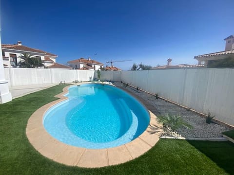 Villa in Fuengirola ,Higueron Villa in Fuengirola