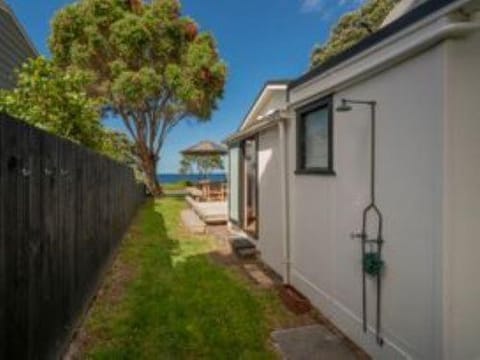 Hosts on the Coast Family fun in Whiritoa House in Bay Of Plenty