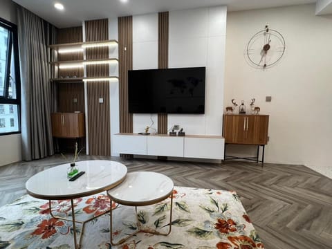 Lynhzz Housing-Vinhomes Times City- T31702 Apartment in Hanoi