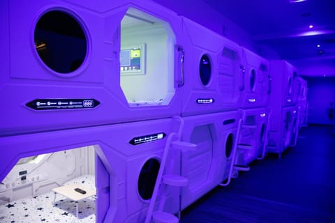 QUICK'HOT By GTS - capsules et chambres confortables Capsule hotel in Caluire-et-Cuire