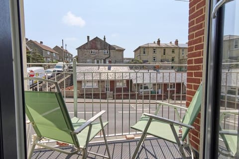 *Malt House* a Cosy Family Seaside Hideaway House in Ventnor