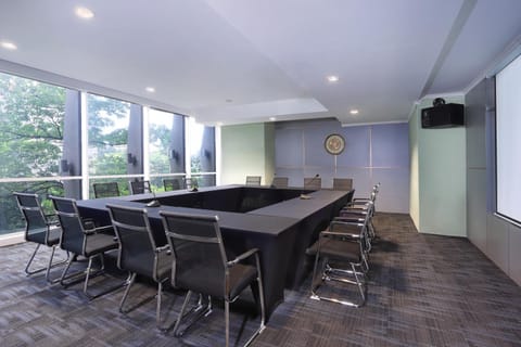 Meeting/conference room