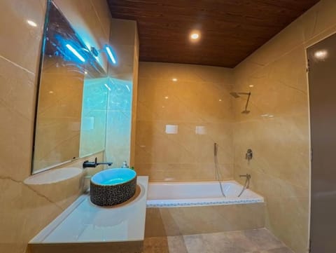 Shower, Bathroom, Bath