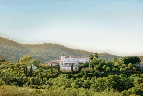 Property building, Day, Natural landscape, Mountain view