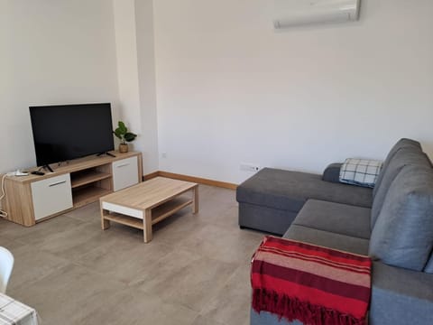 Lovely Holiday Apartment in Bemposta near Portimao Apartment in Alvor