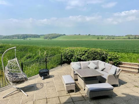 Patio, Natural landscape, View (from property/room), Balcony/Terrace, Seating area