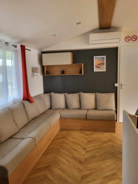 Living room, Seating area, storage, air conditioner