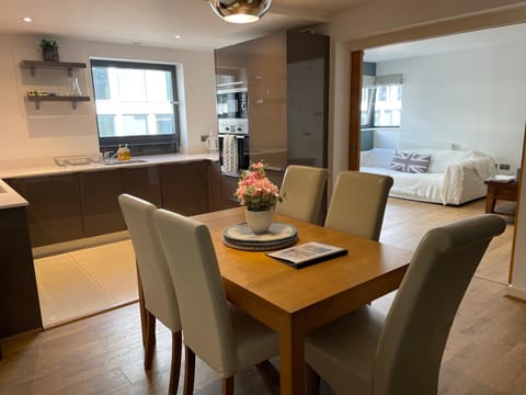 Kitchen or kitchenette, Photo of the whole room, Seating area, Dining area, stove