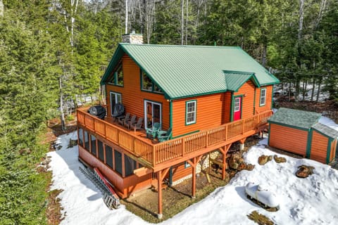 Tranquil Thornton Cabin Deck, Views and Game Room! Casa in Thornton