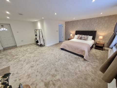 Luxury new build modern 1-bed apartment Birmingham Apartment in Metropolitan Borough of Solihull