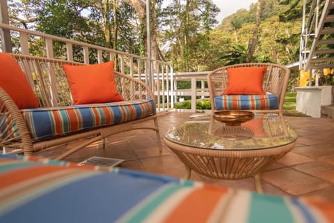 Balcony/Terrace, Seating area, Garden view