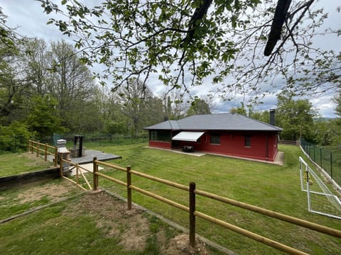 Property building, Natural landscape, Garden, Garden view