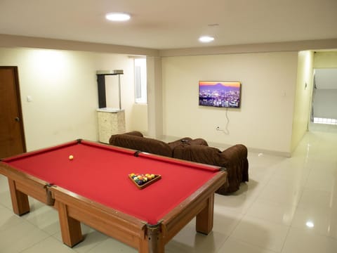 Billiard, Game Room, TV and multimedia, Living room, minibar