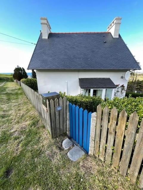 Jolie maison avec vue mer imprenable proche plage House in Plouguerneau