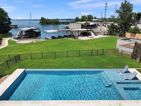 The Captain's Cove at 110 Maison in Cottonwood Shores