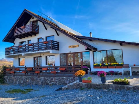 Pensiunea La Voicut Bed and Breakfast in Brașov County