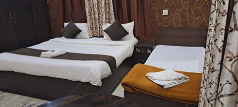 Kantipur hotel Bed and Breakfast in Gurugram