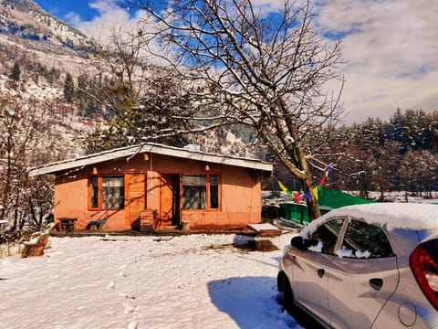 The Mudhouse Manali Apartment in Himachal Pradesh