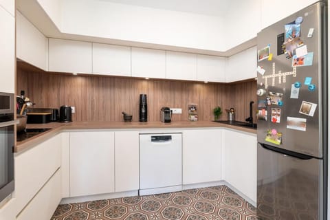 Villa les Roses - House with swimming pool and garden Villa in Lyon