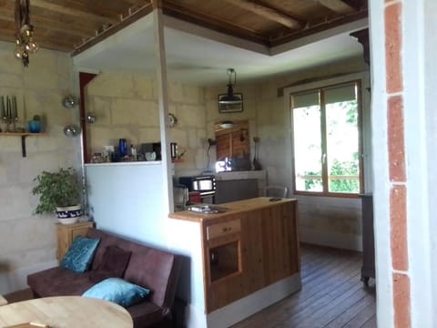 Living room, Seating area, kitchen