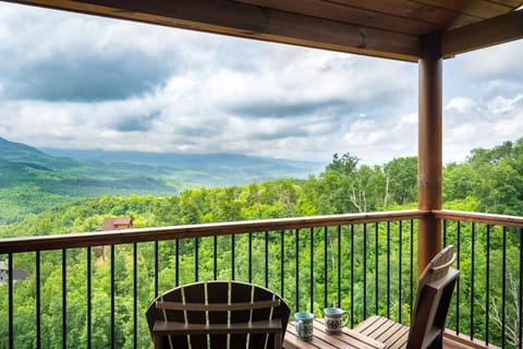 Southern Skies by Stony Brook Cabins House in Pittman Center