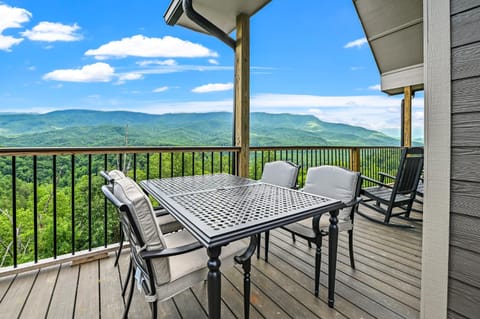 Mountain Soul by Stony Brook Cabins House in Pittman Center