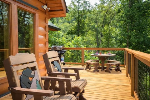 Four Bears by Stony Brook Cabins House in Pittman Center