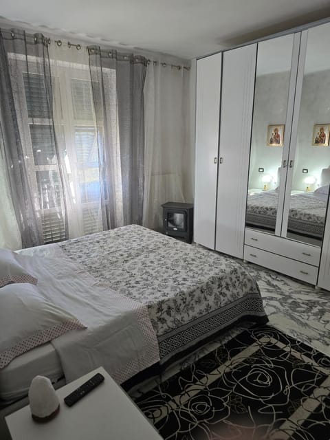 Holyfield Bed and Breakfast in Sarzana