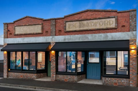 Property building, Street view