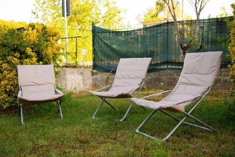 Garden, sunbed