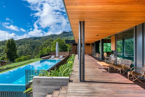 Tally Farm Casa in Currumbin Valley