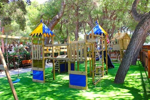 Day, Children play ground, Garden