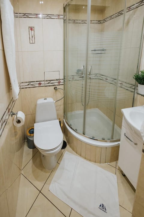 Shower, Toilet, Bathroom