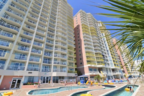 Bay Watch Resort Luxe Oceanfront End Unit Casa in Atlantic Beach