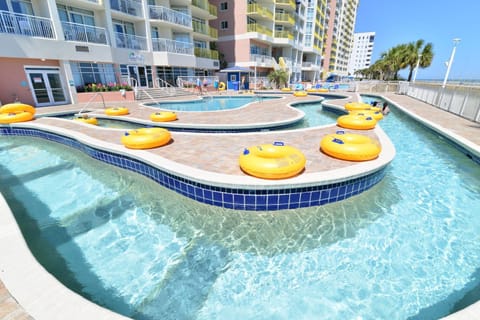 Bay Watch Resort Luxe Oceanfront End Unit Casa in Atlantic Beach