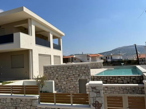 Property building, Mountain view, Pool view