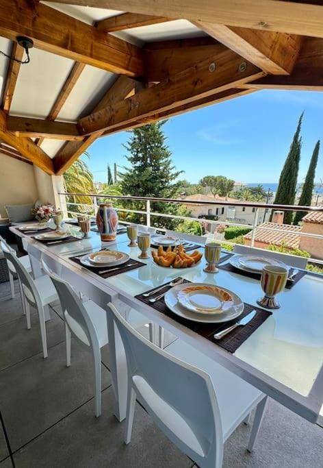 Patio, View (from property/room), Balcony/Terrace, Balcony/Terrace, Dining area