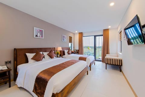 Hoi An Sun Paradise Guest House Bed and Breakfast in Hoi An