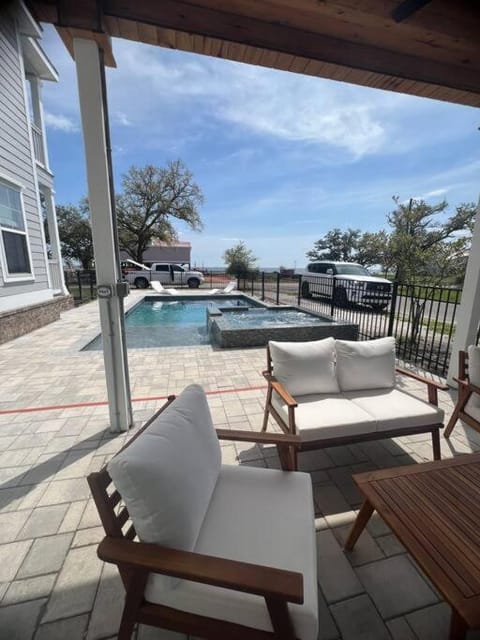 Walk to Beach with Heated Pool Spa views & oak trees Chalet in Gulfport