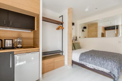 studio cosy levallois so ouest Apartment in Levallois-Perret