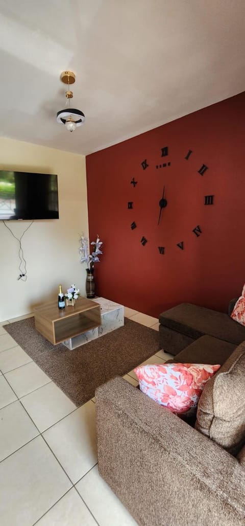 Cozy two bedroom apartment Apartment in Western Tobago