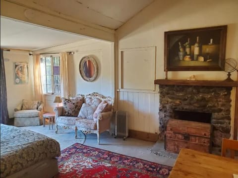 Historic 1914 Stone Cabin with Private Trails & Creeks House in Topanga