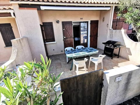 Résidence Grande Bleue - Maisons & Villas pour 6 Personnes 101 Villa in Leucate