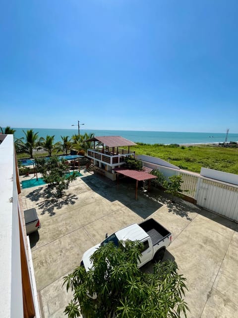 HOTEL SUEÑOS BEACH Hotel in Manabí Province