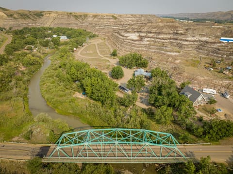 Nearby landmark, Bird's eye view, Mountain view