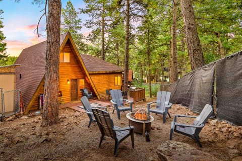 Flagstaff A-frame Pines Cabin W Loft N Game Room House in Kachina Village